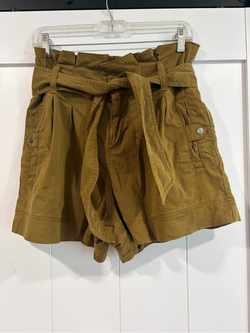 Topshop High-Waist Paperbag Belted Shorts - Olive/Tan Size 8